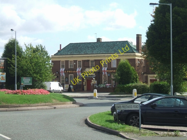 Photo 6"x4" Pheasant Inn - Wood End Wednesfield c2006