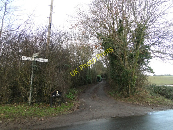 Photo 6"x4" Footpath to Filby church Runham c2010