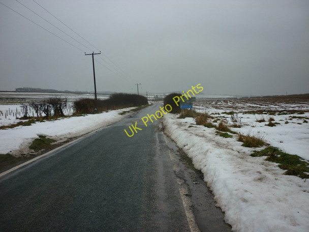 Photo 6"x4" Welcome to East Yorkshire Burton Fleming c2010