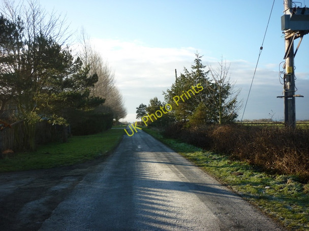 Photo 6"x4" Looking south along Northfield Lane towards Welwick Holmpton c2011