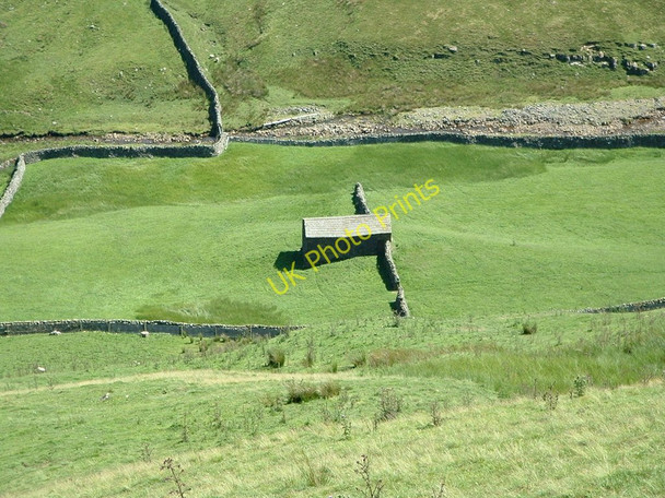 Photo 6"x4" Field barn by Cliff Beck Muker c2003