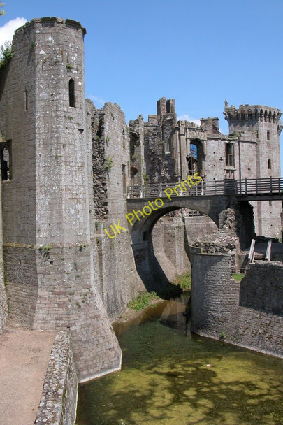 Photo 6"x4" Raglan Castle Raglan c2005 P2