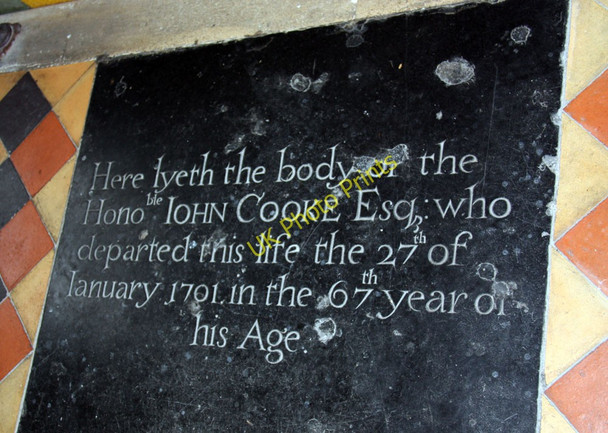 Photo 6"x4" St Swithun, Great Chishill - Ledger slab Great Chishill c2011