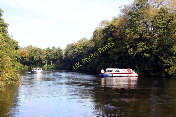 Photo 6"x4" The River Bure Upper Street\/TG3217 c2010