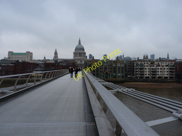 Photo 6"x4" On the Millennium Bridge London c2011