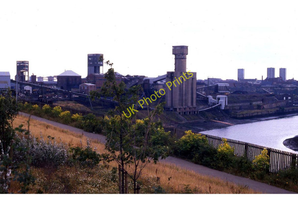 Photo 6"x4" Monkwearmouth Colliery Sunderland\/NZ3957 c1990