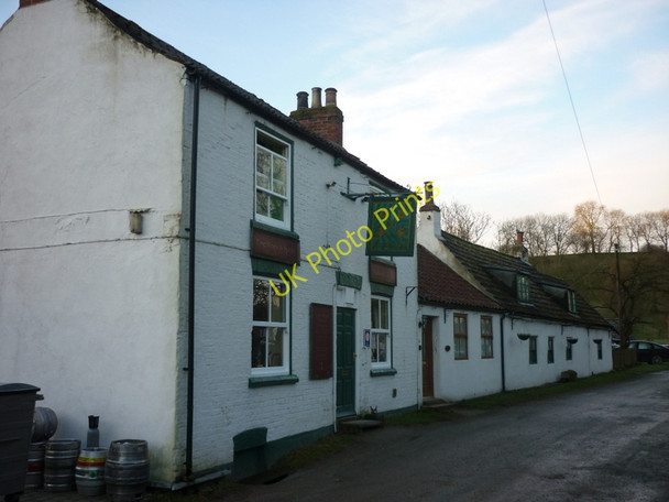 Photo 6"x4" The Cross Keys, Thixendale Thixendale c2011