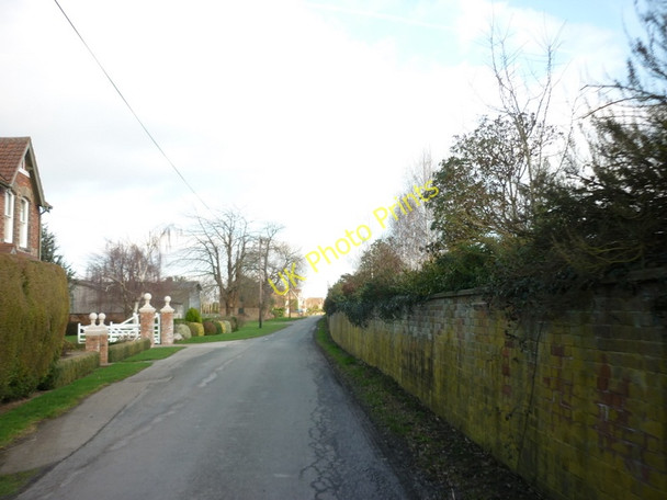 Photo 6"x4" East along Main Street, Saltmarshe Saltmarshe c2011