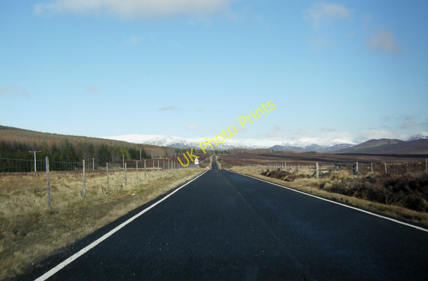 Photo 6"x4" A889, General Wade's Military Road Dalwhinnie c2011
