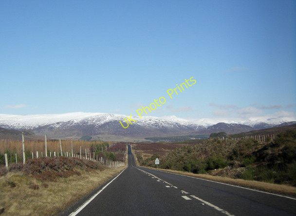 Photo 6"x4" A long, straight part of the A889 Catlodge c2011