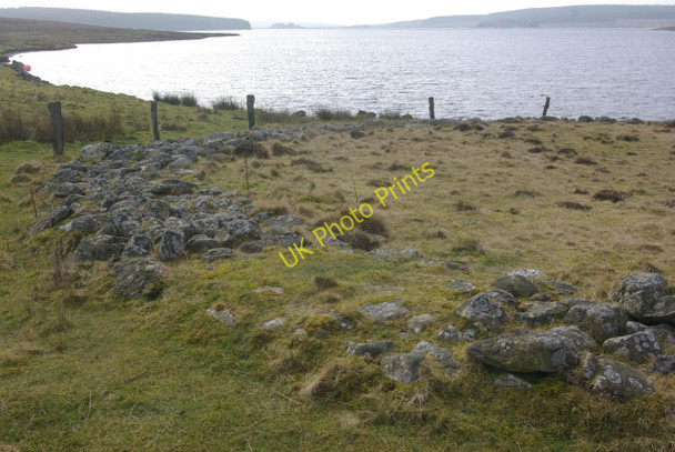 Photo 6"x4" Ring cairn by Llyn Brenig Llyn Du\/SH9957 c2011