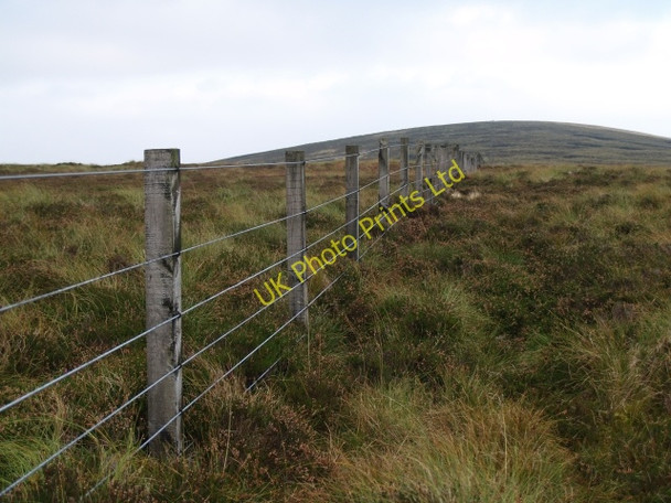 Photo 6"x4" Fence, Whitehope Law Williamslee c2006