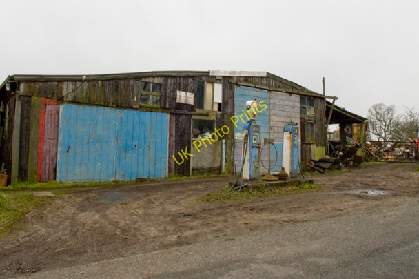 Photo 6"x4" Old Garage, Whitechapel Whitechapel\/SD5541 c2011