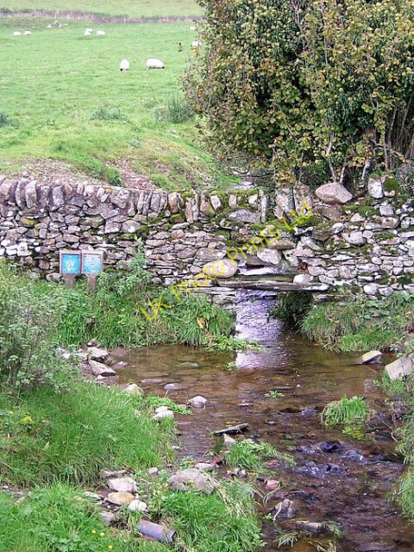 Photo 6"x4" Wall Over Burn At Culmain Bridge Milton\/NX8470 c2006