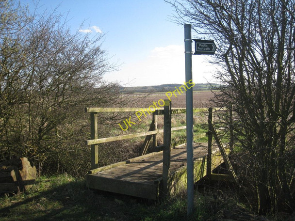 Photo 6"x4" Footbridge and footpath to Drycote Lane Welbourn c2011