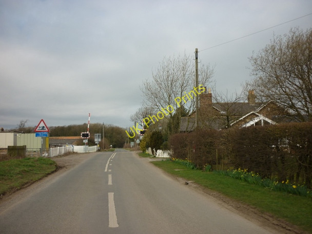 Photo 6"x4" Station Road, north of West Heslerton East Heslerton c2011