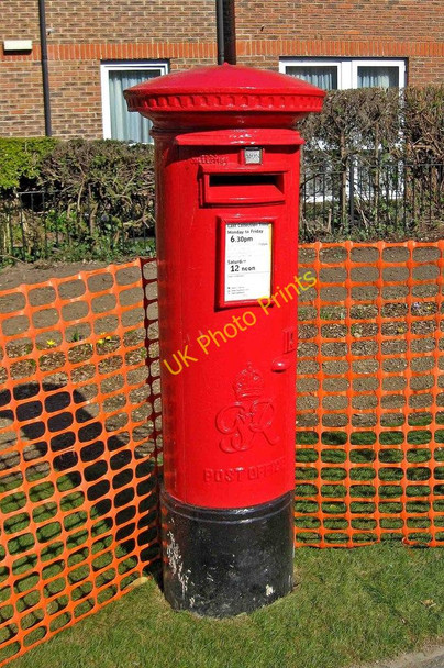 Photo 6"x4" George VI postbox, York Road, Guildford Guildford c2011