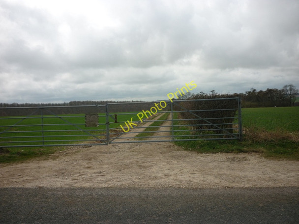 Photo 6"x4" A farm track to Highfield East Lutton c2011