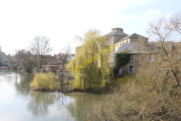 Photo 6"x4" Gaol past the willow Abingdon c2011