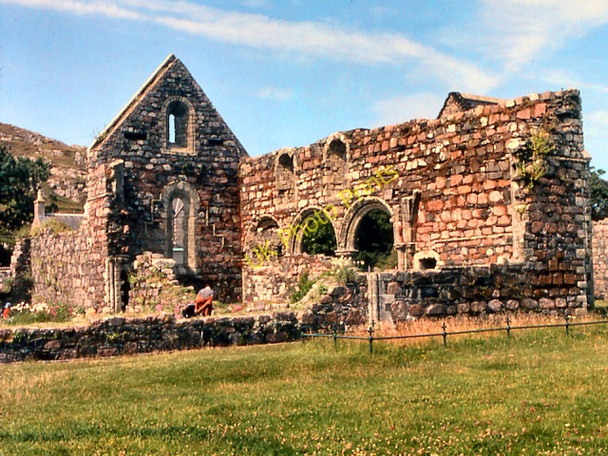 Photo 6"x4" Iona Nunnery Baile M\u00f2r c1978