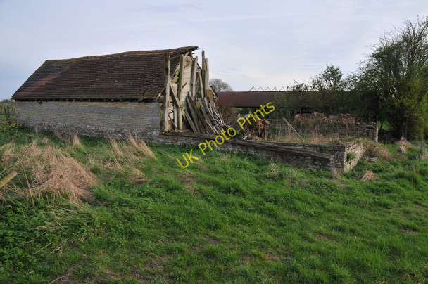 Photo 6"x4" Old farm buildings, Ardens Grafton Ardens Grafton c2011