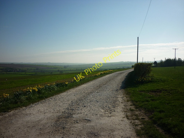 Photo 6"x4" The way to Rose Mount Farm, above Weaverthorpe Weaverthorpe c2011