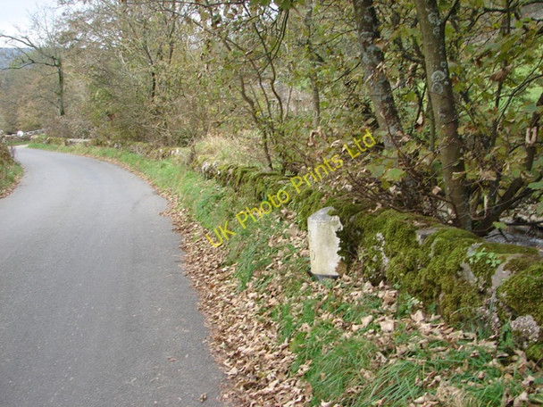 Photo 6"x4" Milestone in Dentdale Lea Yeat c2006