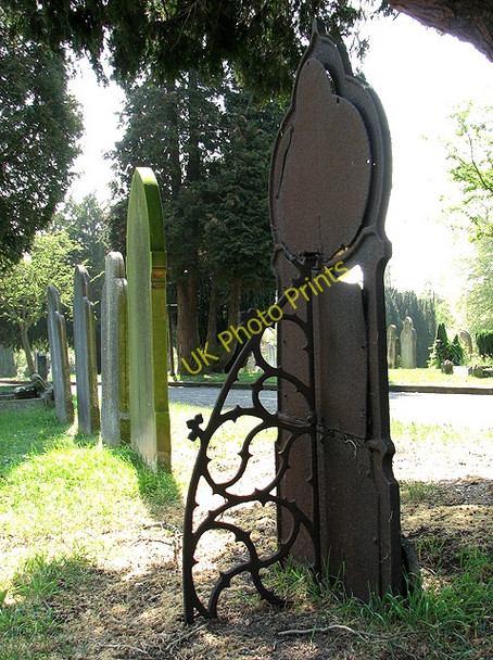 Photo 6"x4" Ipswich Old Cemetery Ipswich c2011