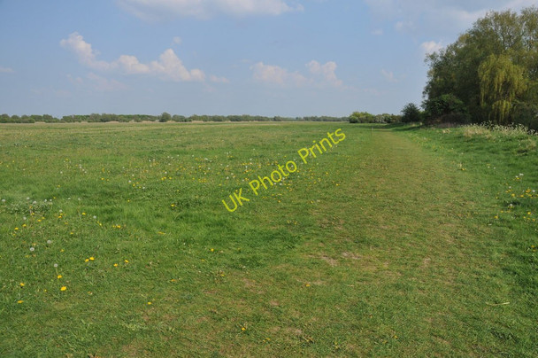 Photo 6"x4" North Meadow Cricklade c2011