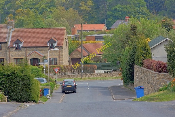 Photo 6"x4" Limestone Road Burniston c2011
