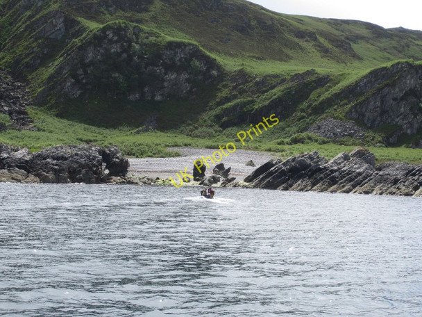 Photo 6"x4" Going ashore at Port nan Urrachann, Scarba Cruach Scarba c2010