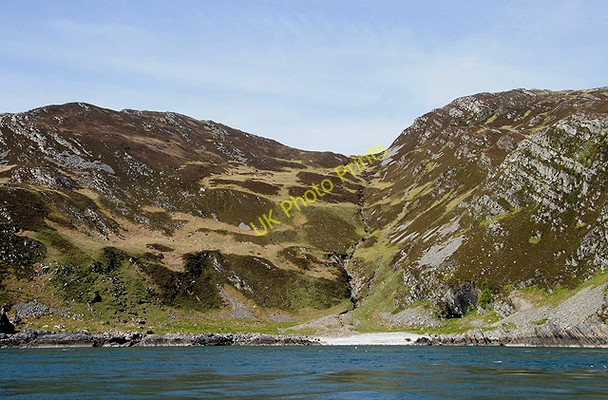 Photo 6"x4" Uamh Camas nam Bairneach on Scarba Eilean Beag\/NM6801 c2011