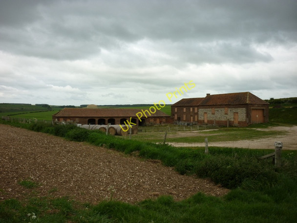 Photo 6"x4" Farm buildings at Croome Wold Sledmere c2011