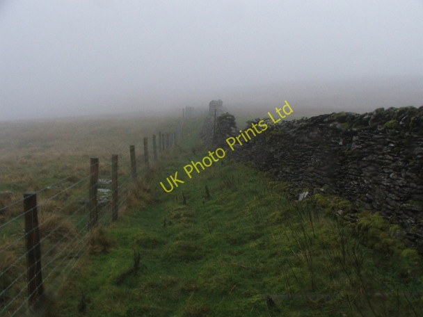 Photo 6"x4" Wall and Fence on High Pasture. Deepdale\/SD8979 c2006