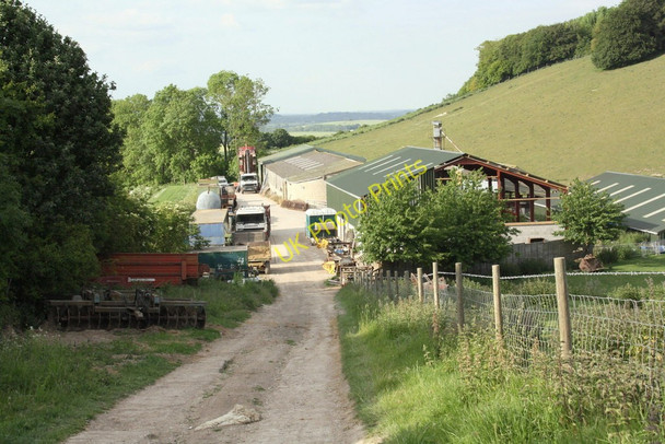 Photo 6"x4" Farm buildings near Juniper Hollow Aston Tirrold c2011