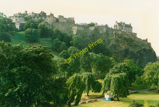 Photo 6"x4" Princes Street gardens Edinburgh c1991