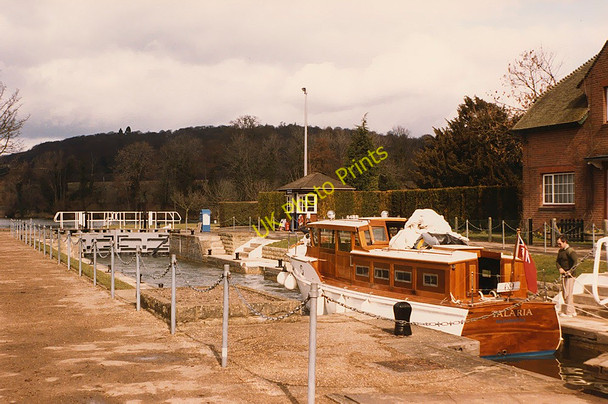 Photo 6"x4" Hambledon lock Mill End\/SU7885 c1987