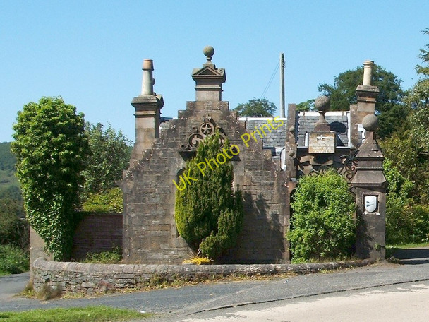 Photo 6"x4" Gate lodge of the former Ardenvohr Estate Rhu\/NS2684 c2011
