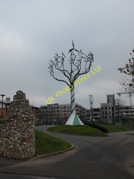 Photo 6"x4" Sculpture at the Wymering Centre Cosham c2006