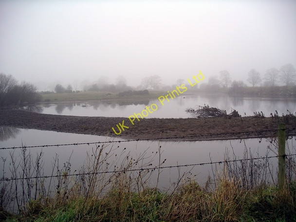 Photo 6"x4" River Annan at The Creels Lochmaben c2006