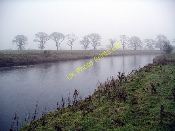 Photo 6"x4" River Annan Lochmaben c2006 P1