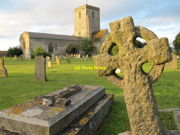 Photo 6"x4" Church past the headstone Cholsey c2011