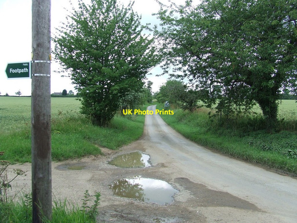 Photo 6"x4" Country Road Little Thurlow c2011