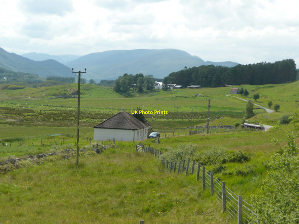 Photo 6"x4" Cottage on the road to Blargie Gergask c2011
