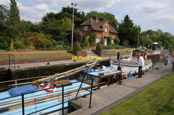 Photo 6"x4" Hambleden Lock Mill End\/SU7885 c2011