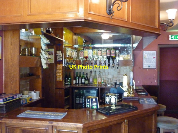 Photo 6"x4" The lounge bar at the Willow Tree Leeming\/SE2989 c2011
