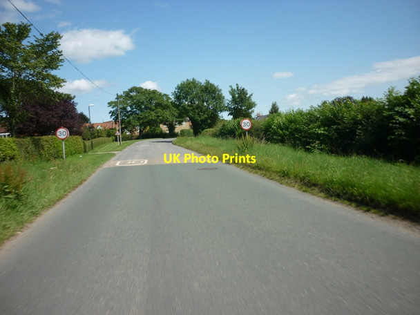 Photo 6"x4" Entering Thornton-le-Moor, North Yorkshire Thornton-le-Moor c2011