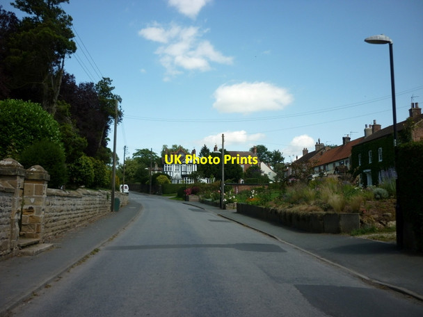 Photo 6"x4" Main Street, Thornton-le-Moor Thornton-le-Moor c2011