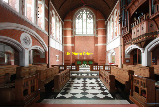 Photo 6"x4" St Mark, Church Road, Woodcote - Chancel Purley c2011