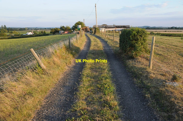 Photo 6"x4" Track and footpath near Sudeley Farm Green Street\/SO8740 c2011